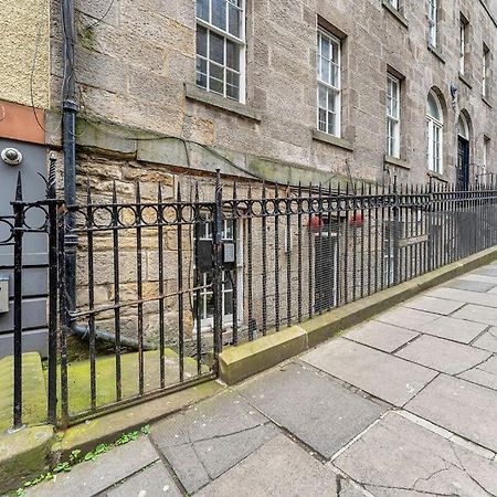 Edinburgh Perfect Location Apartment Exterior photo